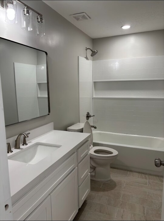 Building Photo - 9185 S Quail Hollow Dr