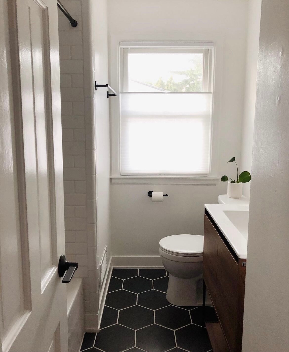 Building Photo - 4218 Saint Clair St