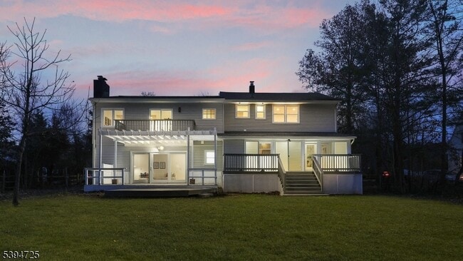 Building Photo - 91 Hillcrest Rd