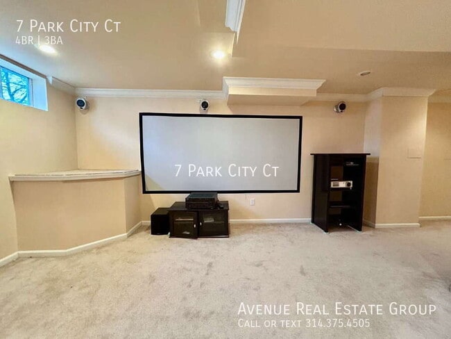 Building Photo - 7 Park City Ct