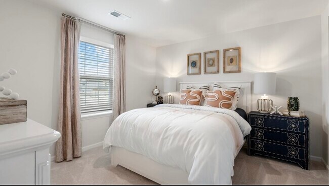 Building Photo - 5819 Soft Shell Dr