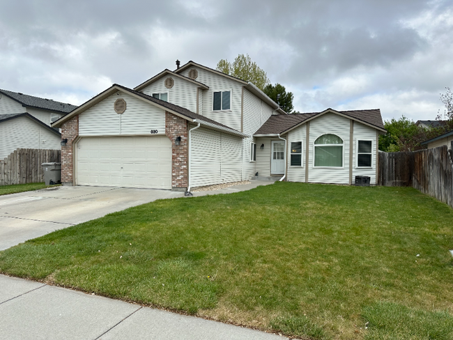 Building Photo - 620 Teton Dr