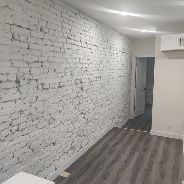 Building Photo - 2546 N 11th St