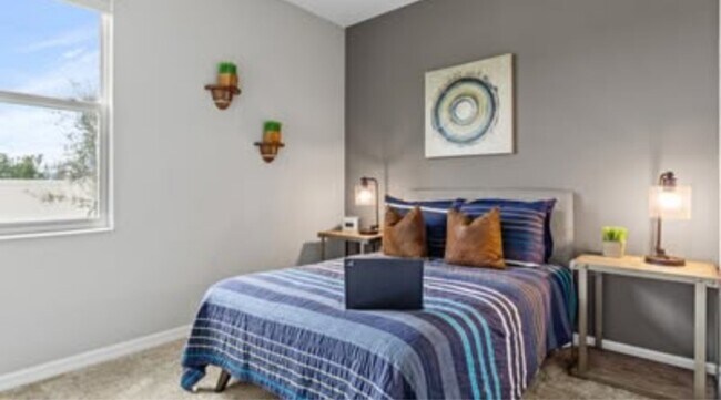Building Photo - 4013 Redbridge Lp