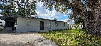 Building Photo - 4903 South 82nd Street