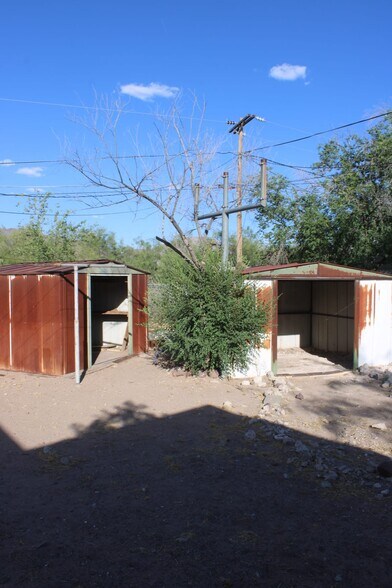Building Photo - 232 Osaple Cir