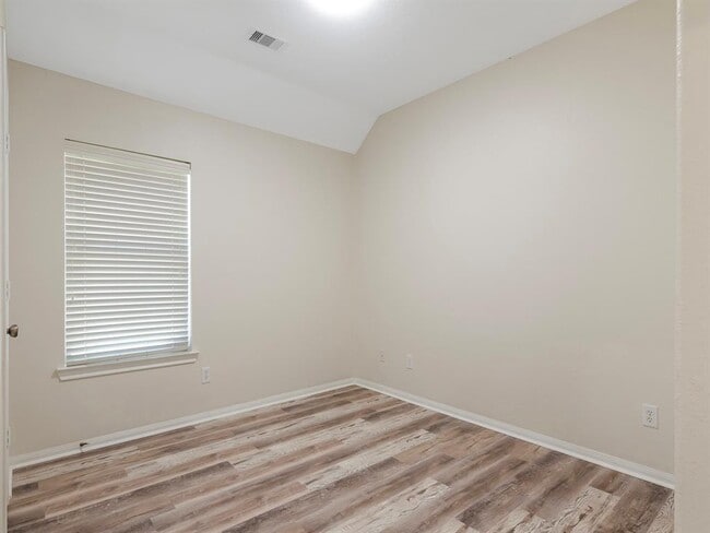 Building Photo - 47 W Lasting Spring Cir