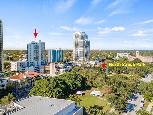 Building Photo - 176 4th Ave NE