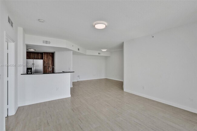 Building Photo - 7900 Harbor Island Dr