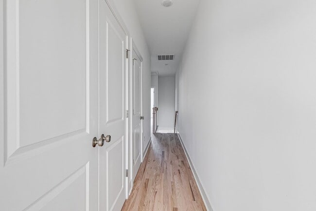 Building Photo - 2224 Perry St