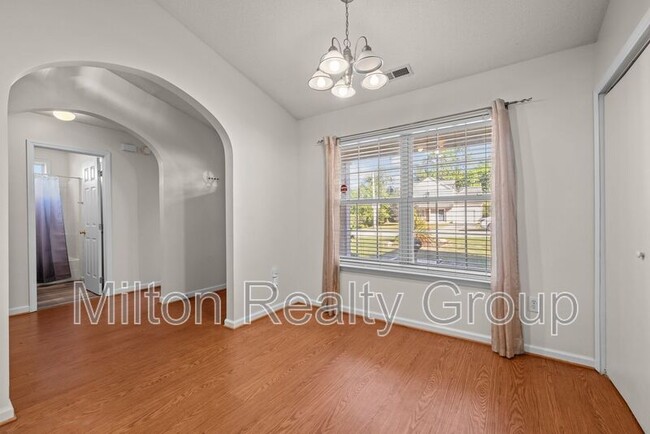 Building Photo - 4109 Fawn Glen Dr