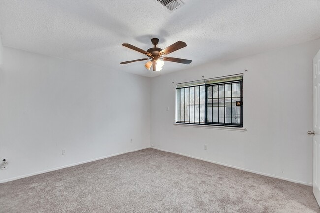 Building Photo - 17807 Glenmark Dr