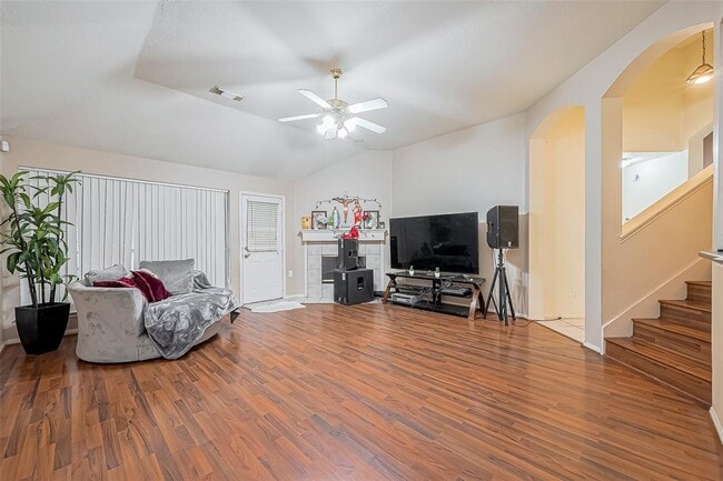 Primary Photo - 10323 Emerald Pine Dr