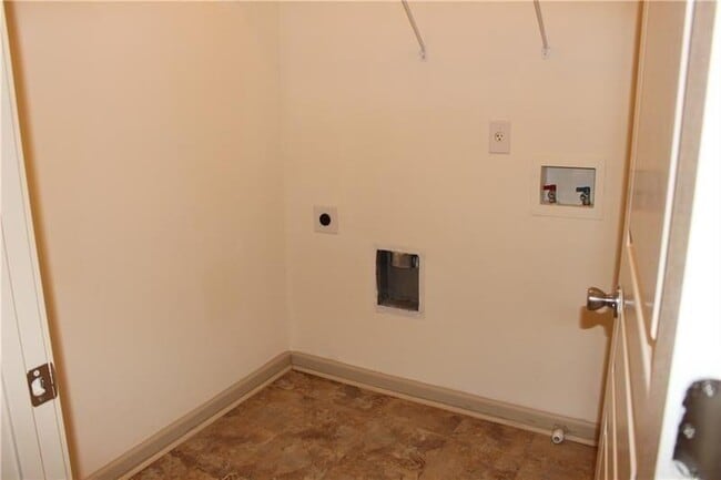 Building Photo - 6065 Apple Rose Dr