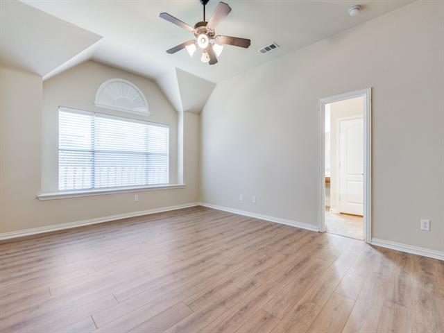 Building Photo - 7691 Ivanhoe Dr