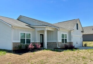 Building Photo - 1005 Claas Wy