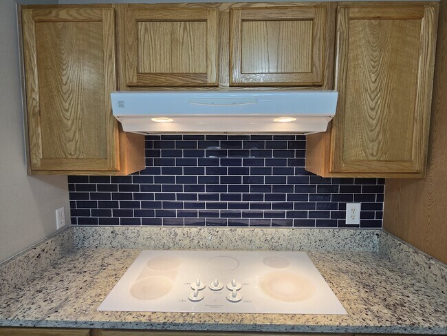 Building Photo - 405 Brooklet Cir