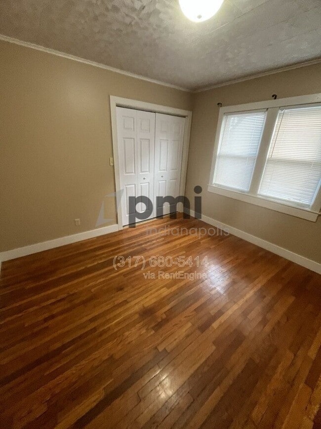 Building Photo - 1425 W Washington St