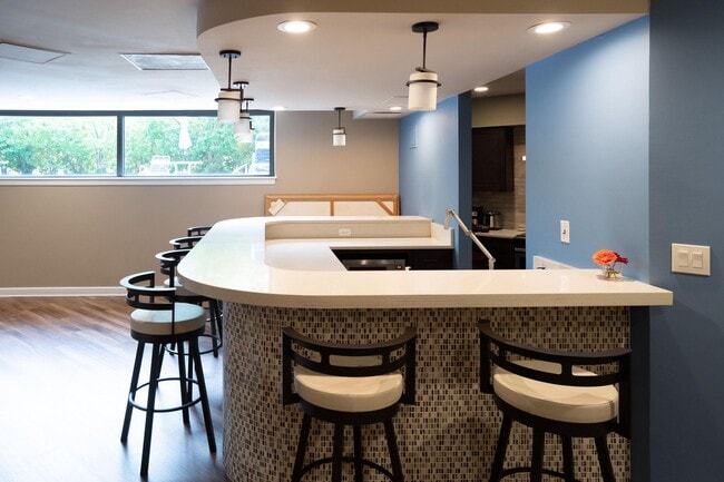 Building Photo - 2111 Wisconsin Ave NW