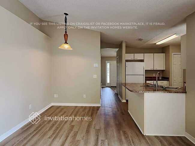 Building Photo - 1758 Van Allen Cir