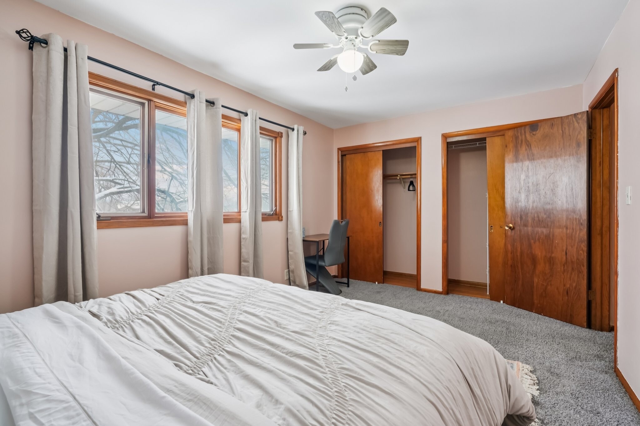 Building Photo - 10785 W Appleton Ave