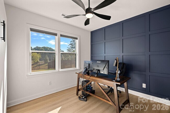 Building Photo - 8604 Bridgegate Dr
