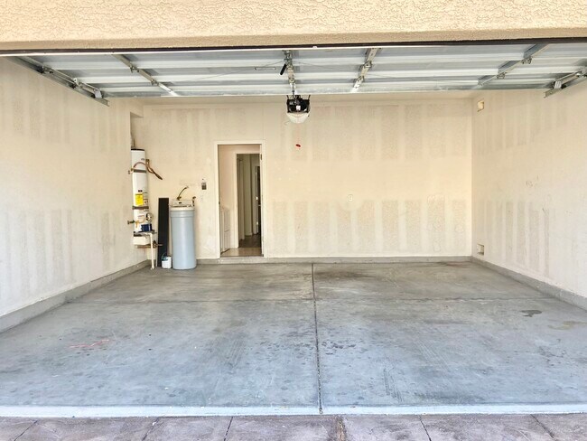 Building Photo - 9867 Ashton Pines Ct