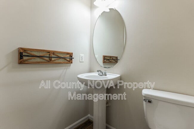 Building Photo - 9506 Whiteheart Dr