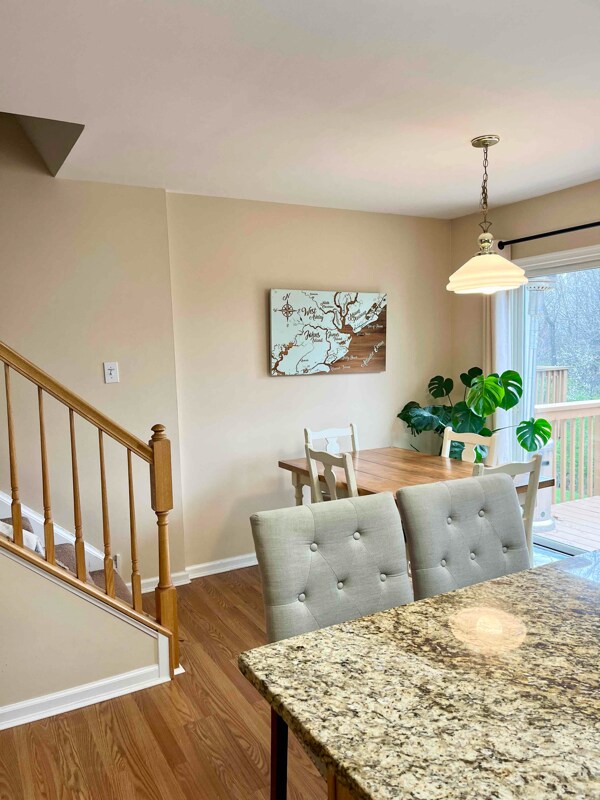 Building Photo - 595 Coach Hill Ct