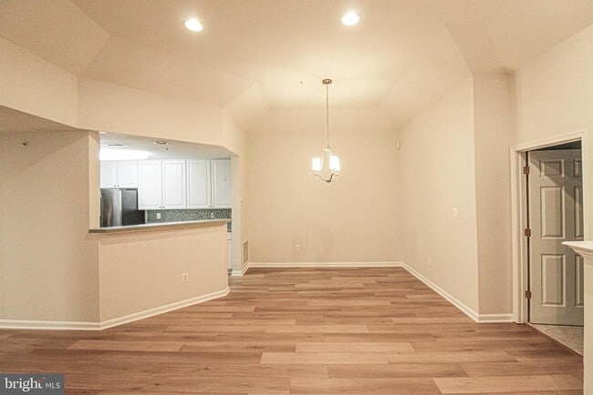 Building Photo - 10808 Warfield Pl