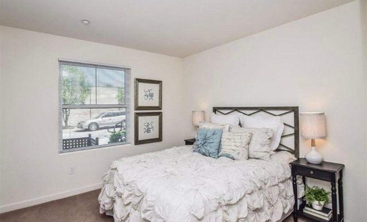 Bedroom on lower level - 170 N N St