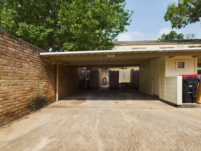 Building Photo - 14541 Still Meadow Dr