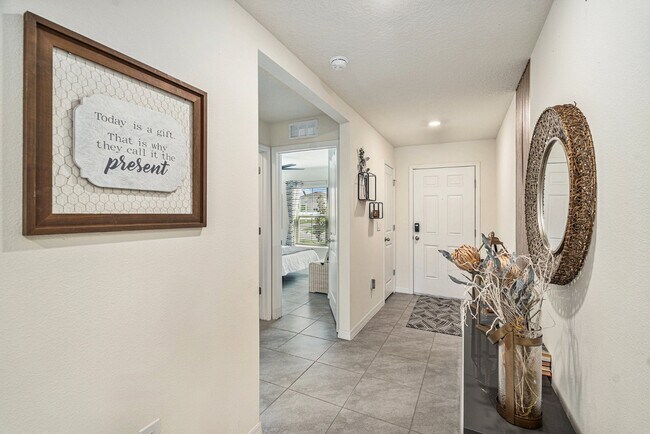 Building Photo - 38271 Sonnet Landing Ave