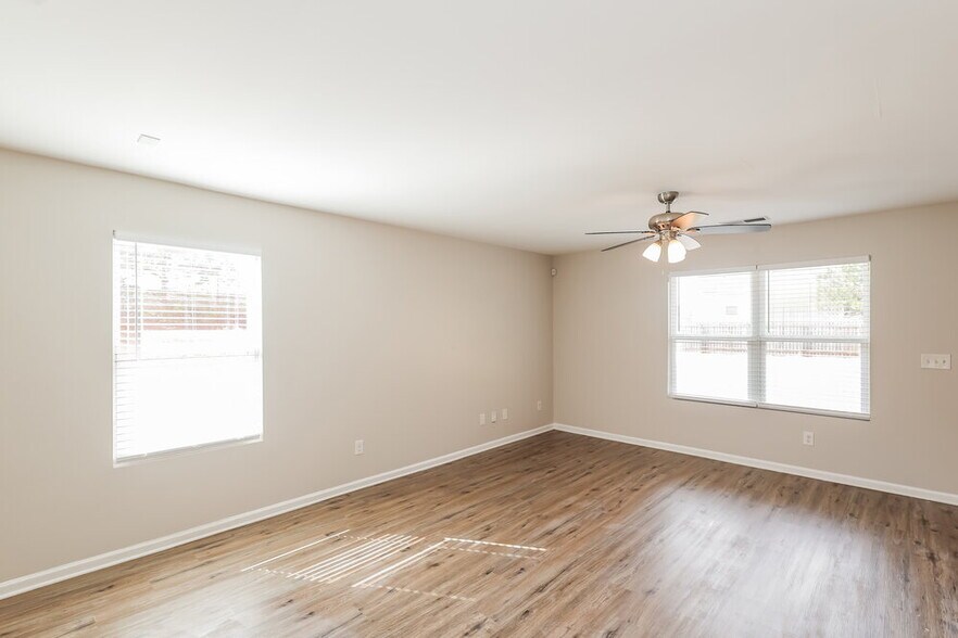 Building Photo - 1713 Cheryl Ln