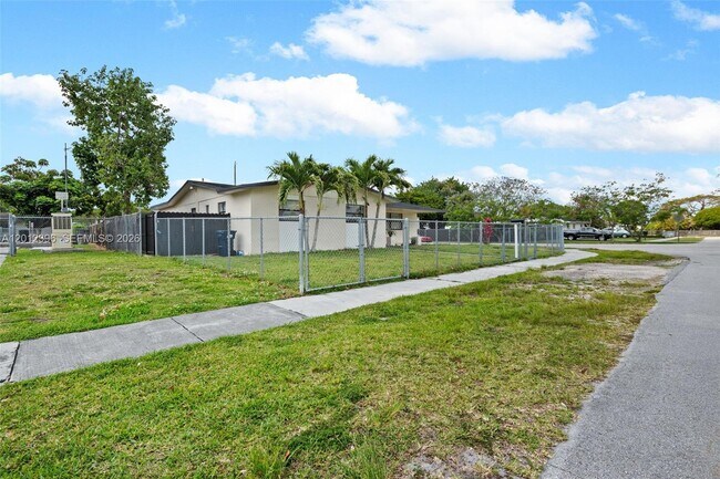 Building Photo - 11950 SW 199th St