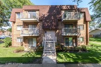 Building Photo - 609 W Central Rd