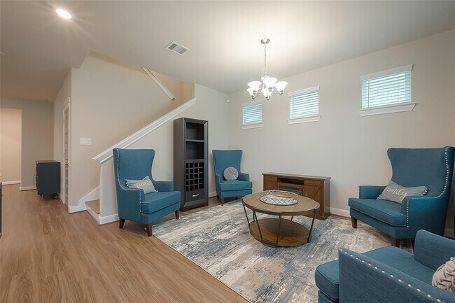 Building Photo - 24211 Buckbrush Ln