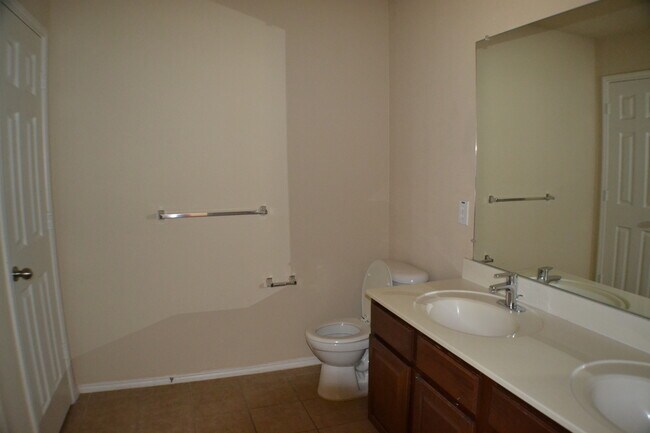 Building Photo - House For Lease in Frisco