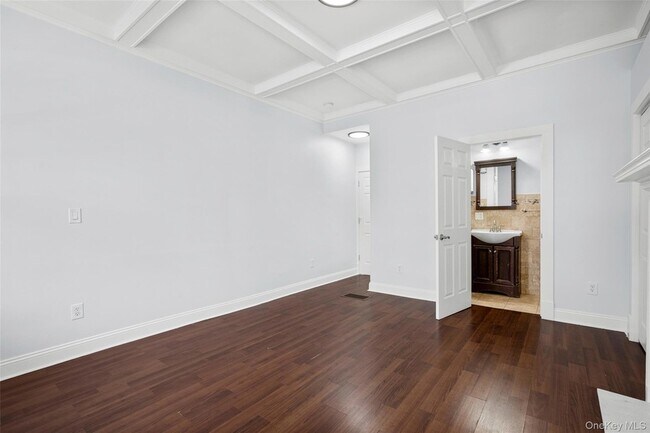 Building Photo - 521 Jefferson Ave