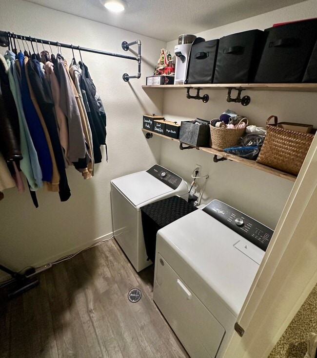 Building Photo - GORGEOUS HOME IN HIGHLY DESIRABLE BANNING LEWIS RANCH - Security Deposit Waiver Available