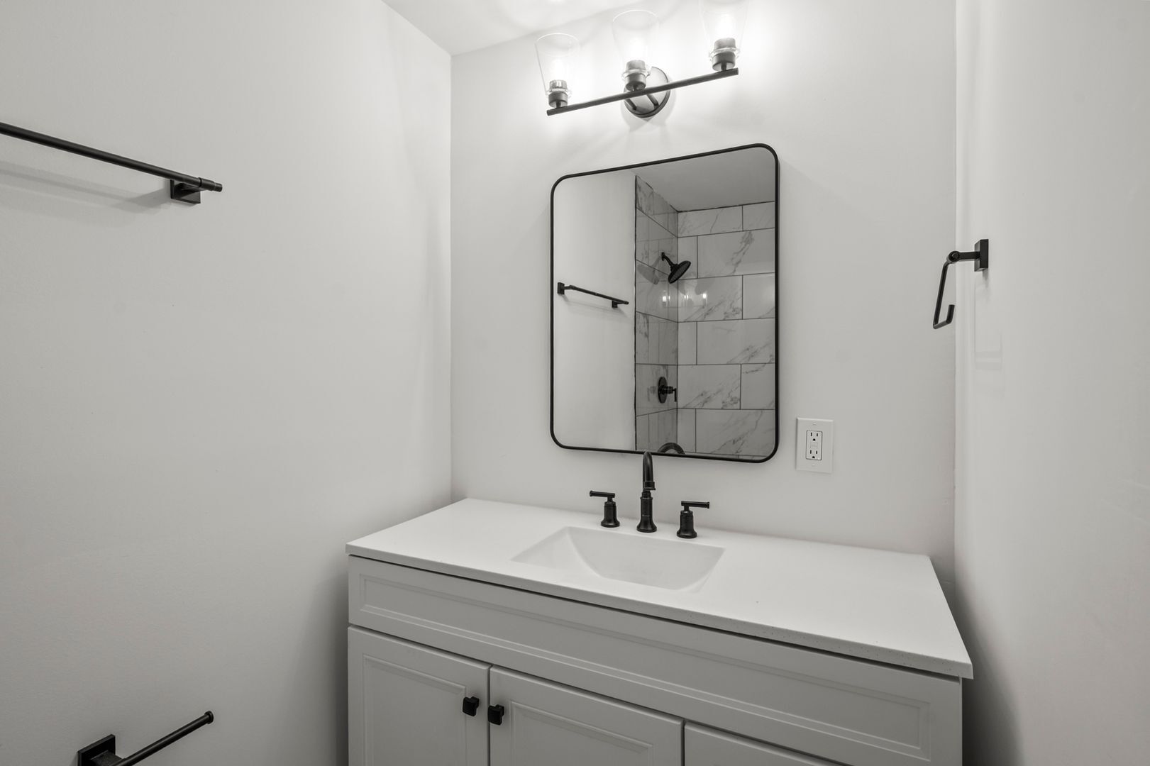 Building Photo - 3761 Avera Ave