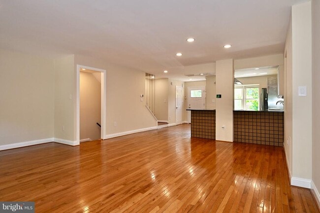 Building Photo - 10231 Arizona Cir