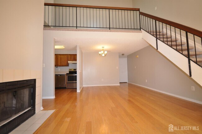 Building Photo - 8020 Tamarron Dr