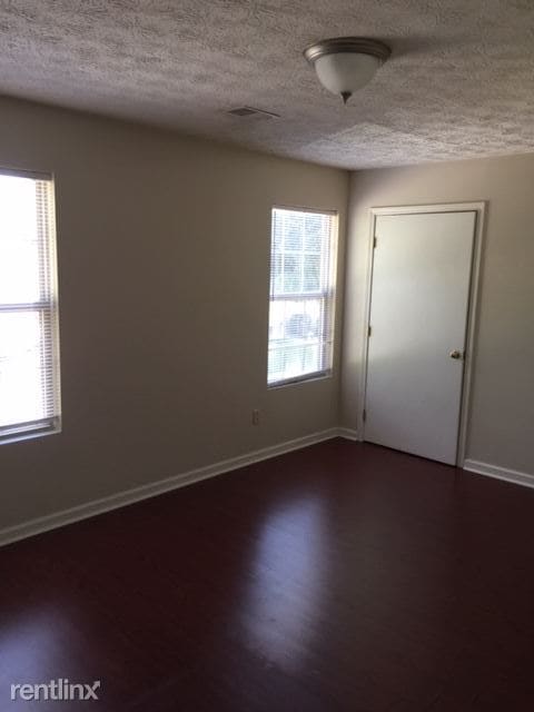 Building Photo - 2 br, 1.5 bath Townhome - 1134 Northwood Loop
