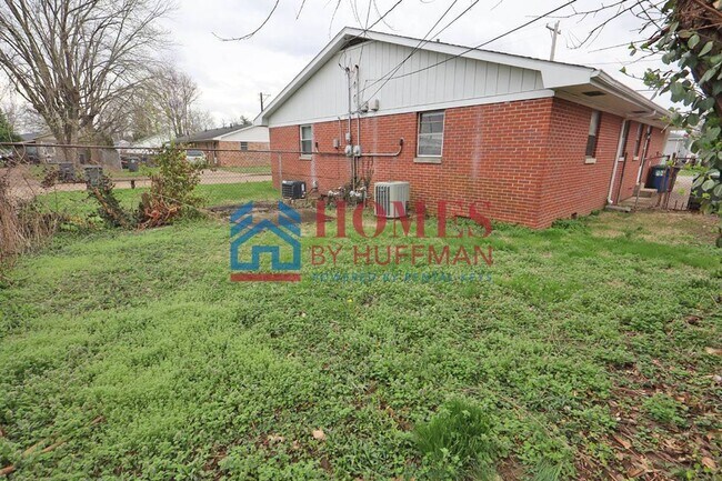 Building Photo - 844-844 Stanley Ave