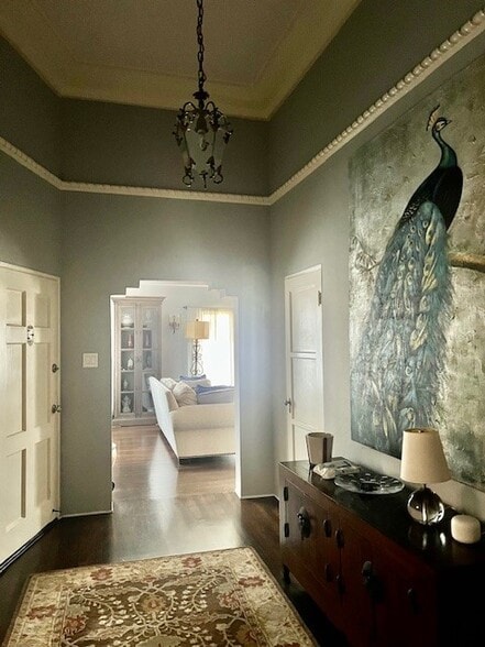 Foyer to living room - 1039 S Alfred St