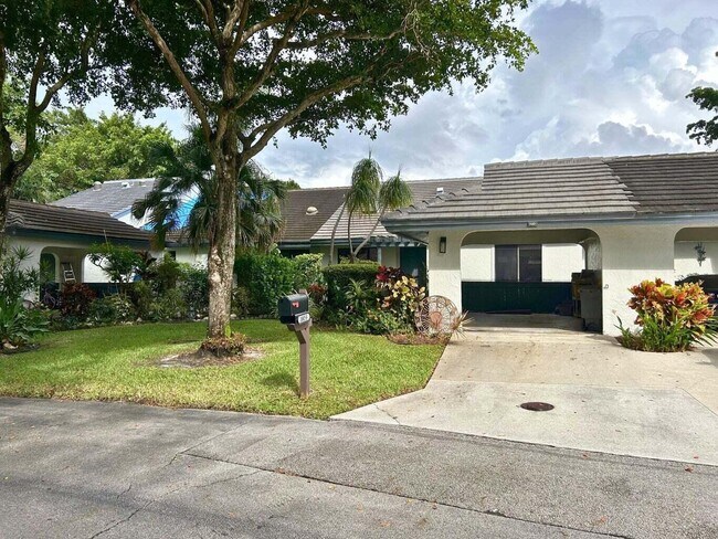 Primary Photo - 10058 Laurelwood Pl