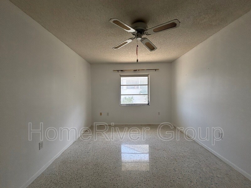 Building Photo - 1709 N Pebble Beach Blvd