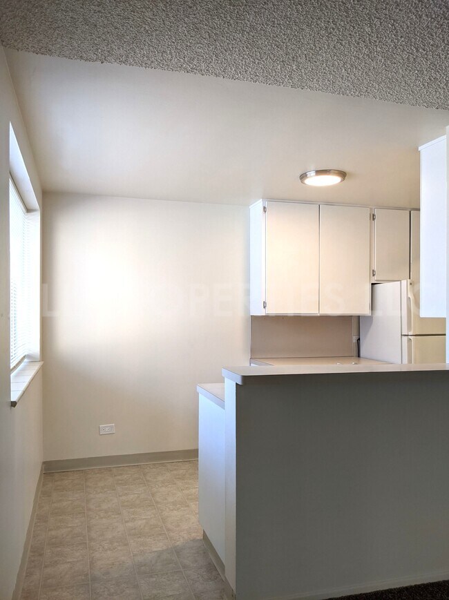 Building Photo - 1200 Emerson St