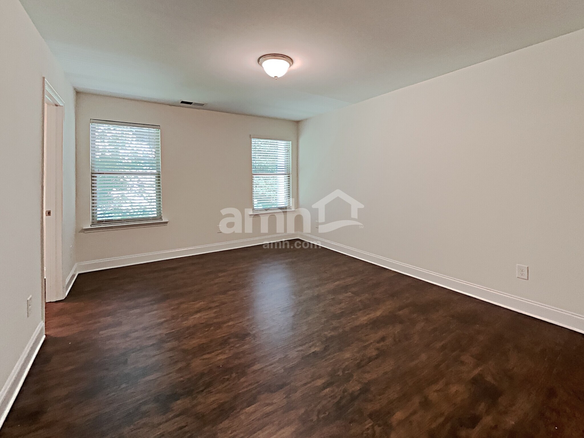 Building Photo - 453 Juniper Bluff